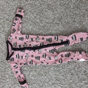 Kickee pants sleeper 0 to 3 months